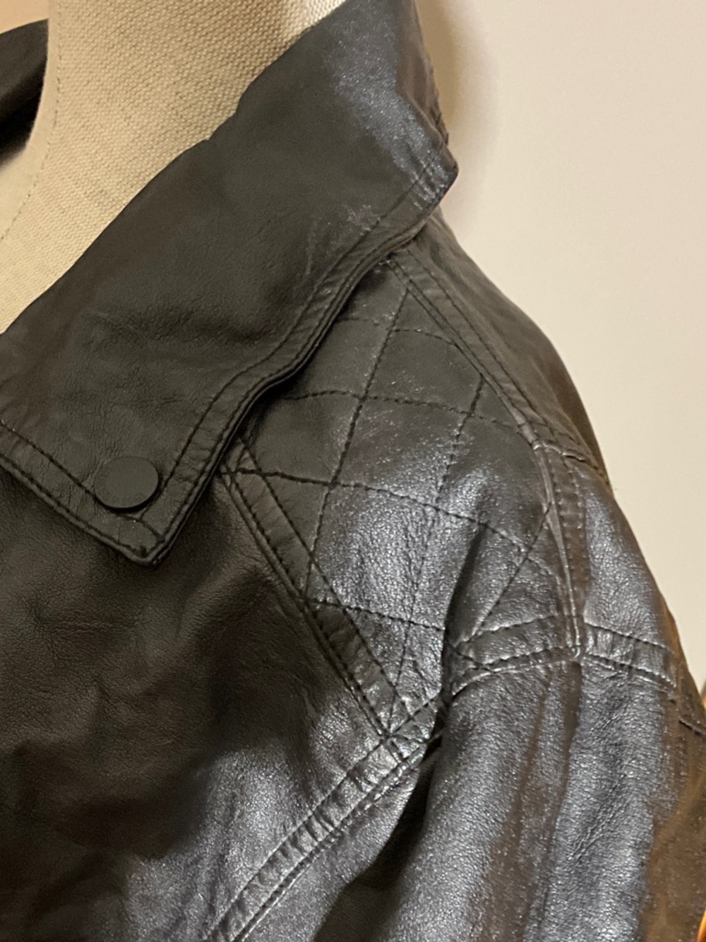 Guess Black Men's Leather Bomber Jacket - Picture 3 of 6